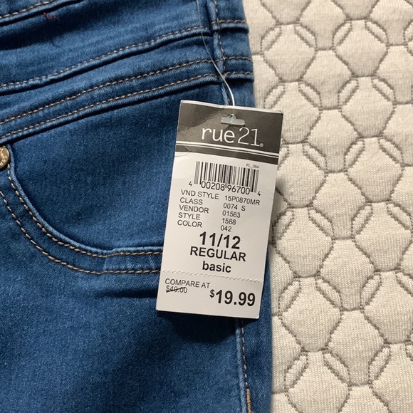 NWT - Rue21 Freedom Flex High Waist Leggings w/Button Front - Picture 4 of 4